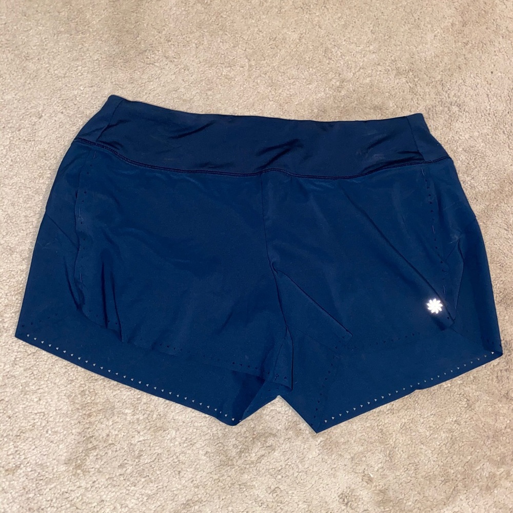 Athleta Lazer Cut Shorts - Size M
